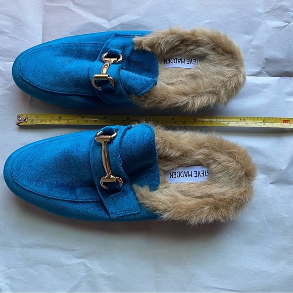 Cute cozy fury clog sandals by Steve Madden - Picture 8 of 8